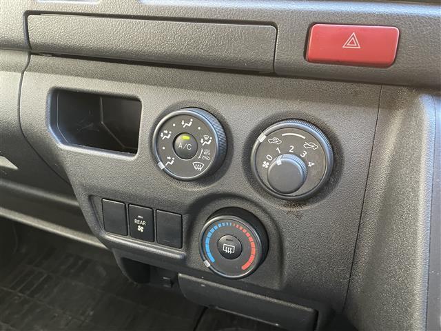 ハイエースバン ロングDX ワンオーナー/純正メモリナビTV/ETC/キーレス(9枚目)