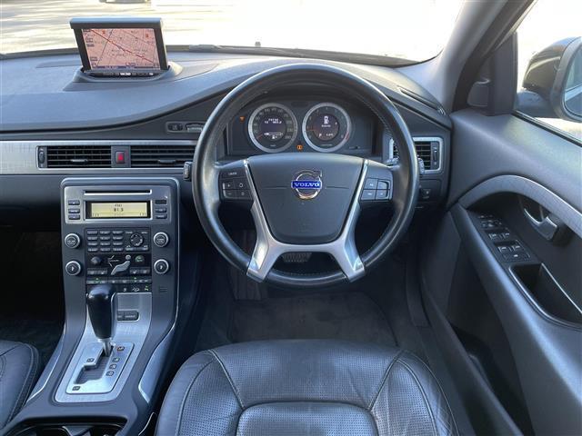 XC70 T6 SE AWD 社外HDDナビ/バックカメラ/黒レザーシート/シートヒータ/エアシート/クルコン/ETC/キセノン(3枚目)