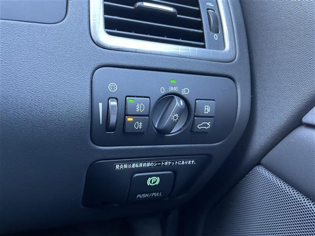 XC70 T6 SE AWD 社外HDDナビ/バックカメラ/黒レザーシート/シートヒータ/エアシート/クルコン/ETC/キセノン(17枚目)