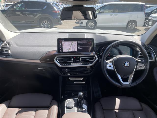 Ｘ３ ｘＤｒｉｖｅ　２０ｄ　純正１２．３インチナビ／フルセグ／ＢＴ／ＡｐｐｌｅＣａｒＰｌａｙ／ＵＳＢ／サンルーフ／電動リアゲート／全方位モニター／レーダークルーズコントロール／前後コーナーセンサー／ＢＳＭ／ＥＴＣ／トノカバー（28枚目）