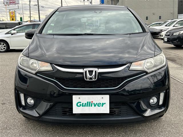 フィットハイブリッド Ｓパッケージ　純正ナビＣＤ／ＤＶＤ／ＴＶ／ＡＭ／ＦＭ／Ｂｌｕｅｔｏｏｔｈ／フルセグ　バックカメラ　ＥＴＣ　前方ドライブレコーダー　クルーズコントロール　純正アルミホイール　スタッドレスタイヤ　スペアキー（27枚目）