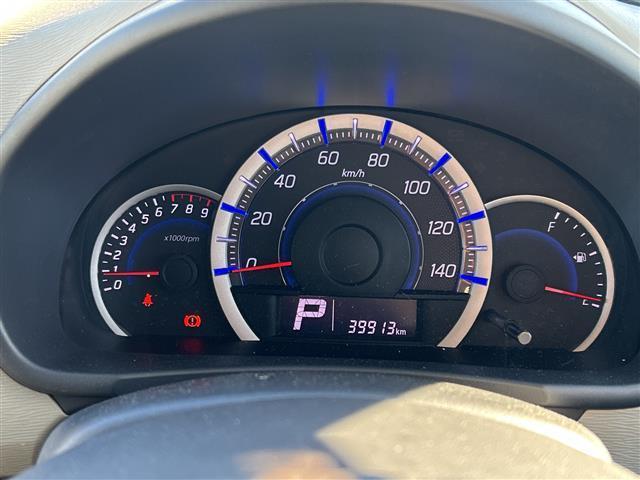 ワゴンＲ ＦＸ　社外ＳＤナビ【ＡＶＩＣ－Ｒ２７１０】　ＤＶＤ／ＦＭ／ＡＭ／ワンセグ　スタッドレスタイヤ付き　スペアキー　純正フロアマット　アイドリングストップ　保証書　取扱説明書　記録簿（9枚目）