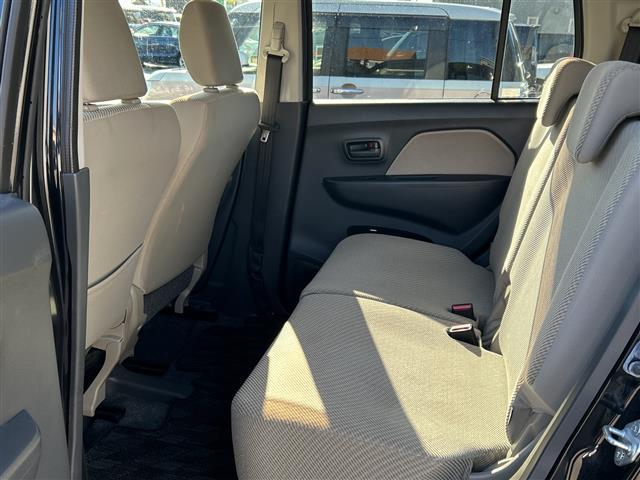 ワゴンＲ ＦＸ　社外ＳＤナビ【ＡＶＩＣ－Ｒ２７１０】　ＤＶＤ／ＦＭ／ＡＭ／ワンセグ　スタッドレスタイヤ付き　スペアキー　純正フロアマット　アイドリングストップ　保証書　取扱説明書　記録簿（18枚目）