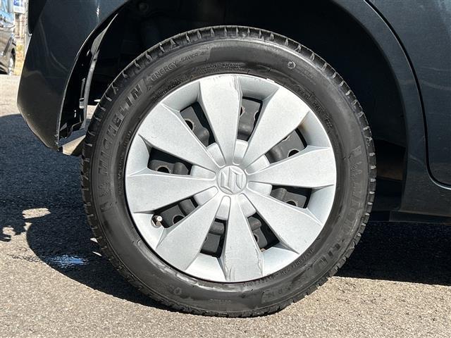 ワゴンＲ ＦＸ　社外ＳＤナビ【ＡＶＩＣ－Ｒ２７１０】　ＤＶＤ／ＦＭ／ＡＭ／ワンセグ　スタッドレスタイヤ付き　スペアキー　純正フロアマット　アイドリングストップ　保証書　取扱説明書　記録簿（34枚目）