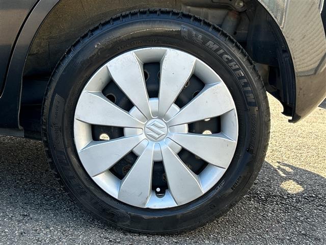 ワゴンＲ ＦＸ　社外ＳＤナビ【ＡＶＩＣ－Ｒ２７１０】　ＤＶＤ／ＦＭ／ＡＭ／ワンセグ　スタッドレスタイヤ付き　スペアキー　純正フロアマット　アイドリングストップ　保証書　取扱説明書　記録簿（36枚目）