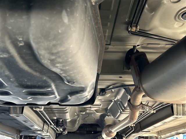 ワゴンＲ ＦＸ　社外ＳＤナビ【ＡＶＩＣ－Ｒ２７１０】　ＤＶＤ／ＦＭ／ＡＭ／ワンセグ　スタッドレスタイヤ付き　スペアキー　純正フロアマット　アイドリングストップ　保証書　取扱説明書　記録簿（37枚目）