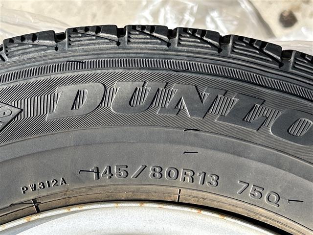 ワゴンＲ ＦＸ　社外ＳＤナビ【ＡＶＩＣ－Ｒ２７１０】　ＤＶＤ／ＦＭ／ＡＭ／ワンセグ　スタッドレスタイヤ付き　スペアキー　純正フロアマット　アイドリングストップ　保証書　取扱説明書　記録簿（41枚目）