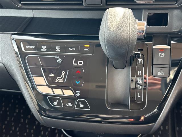 ルークス ハイウェイスター　Ｘ　プロパイロットエディション　４ＷＤ　プロパイロット　全方位カメラ　スマートキー　シートヒータ　ＬＥＤヘッドライト　両側パワースライドドア　Ｗエアバッグ　純正アルミホイール　純正フロアマット　前後コーナーセンサー　横滑り防止装置（11枚目）