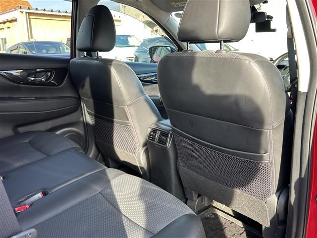 エクストレイル ２０Ｘ　ワンオーナー　４ＷＤ　アイドリングストップ　Ｂｌｕｅｔｏｏｔｈ　フルセグＴＶ　ＥＴＣ　バックカメラ　前後コーナーセンサー　社外レーダー　前後ドライブレコーダー　全席シートヒーター　２０インチ社外アルミ（20枚目）