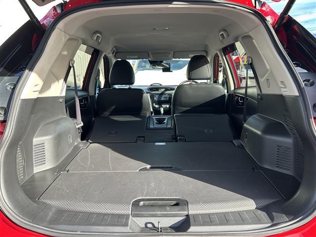 エクストレイル ２０Ｘ　ワンオーナー　４ＷＤ　アイドリングストップ　Ｂｌｕｅｔｏｏｔｈ　フルセグＴＶ　ＥＴＣ　バックカメラ　前後コーナーセンサー　社外レーダー　前後ドライブレコーダー　全席シートヒーター　２０インチ社外アルミ（27枚目）