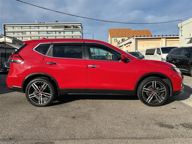 エクストレイル ２０Ｘ　ワンオーナー　４ＷＤ　アイドリングストップ　Ｂｌｕｅｔｏｏｔｈ　フルセグＴＶ　ＥＴＣ　バックカメラ　前後コーナーセンサー　社外レーダー　前後ドライブレコーダー　全席シートヒーター　２０インチ社外アルミ（34枚目）