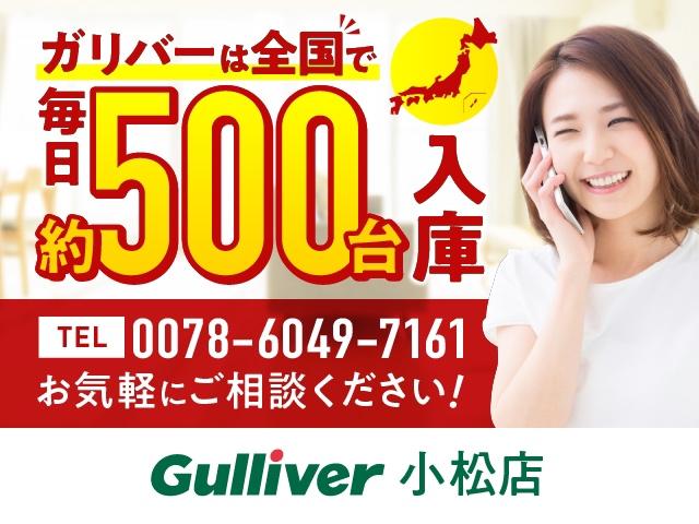 スイフトスポーツ ベースグレード　社外ＳＤナビ　バックカメラ　クルーズコントロール　ＨＩＤオートライト　社外１７インチＡＷ　前後ドライブレコーダー　パドルシフト　ステアリングスイッチ　横滑り防止装置　スマートキー　ビルトインＥＴＣ（2枚目）
