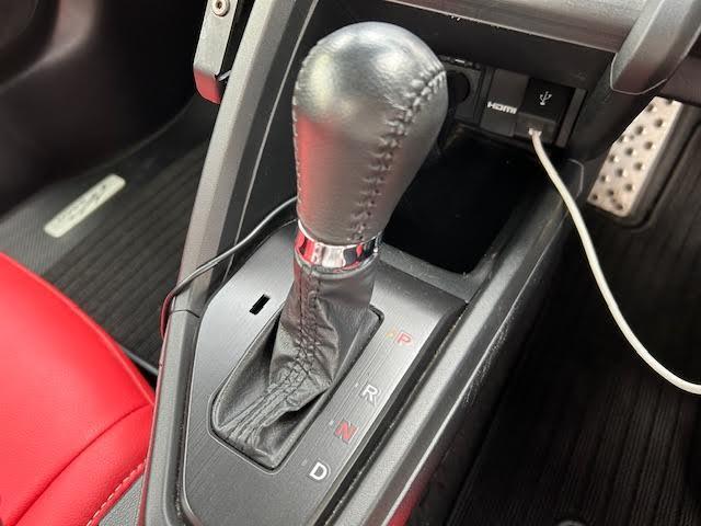 ガラスコーティング、ナビゲーション、ETCなど、その他のパーツの取り付けお見積もりのご相談も承っております!!クルマのこと何でもお任せください!