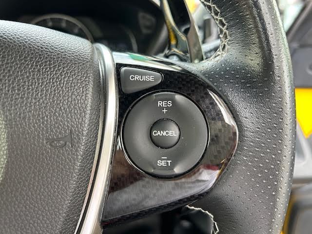 気になる車はすぐにお問い合わせください!画面右側の0066から始まる無料ダイヤルからお問い合わせ下さい!専門スタッフがお車のご質問にお答えいたします!