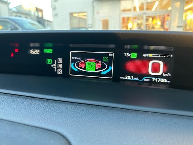 プリウス S(9枚目)