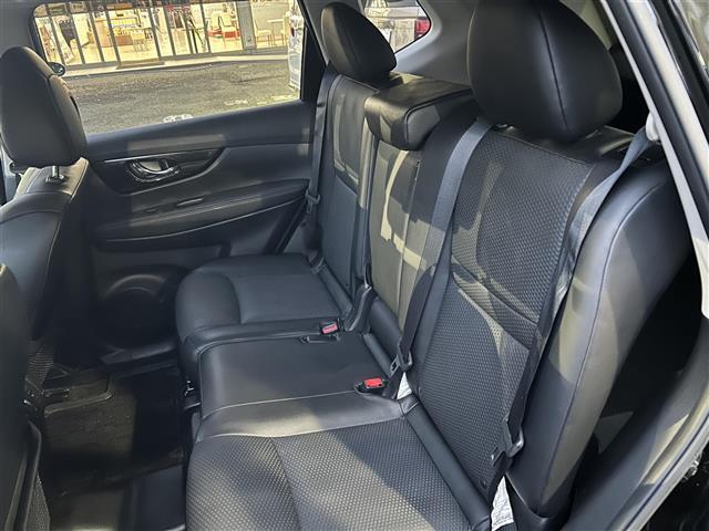 エクストレイル ２０Ｘｉ　Ｖセレクション　エクストリーマーＸ　純正ナビ　純正前後ドラレコ　アラウンドビューモニター　ルーフレール　デジタルインナーミラー　プロパイロット　インテリジェンス４ｘ４　後席ダウンフリップ式モニター　バックカメラ　フルフラットモード（18枚目）