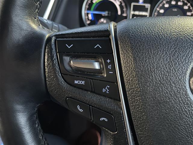 ヴェルファイアハイブリッド ZR Gエディション レーダークルーズコントロール 後席フリップダウン式モニター モデリスタエアロ テレビユーティリティー 純正スタートスターター コーナーセンサー アルパインナビ パワーシート 3列シート レザーシート(11枚目)