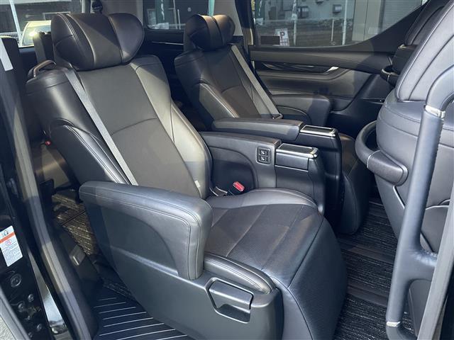 ヴェルファイアハイブリッド ZR Gエディション レーダークルーズコントロール 後席フリップダウン式モニター モデリスタエアロ テレビユーティリティー 純正スタートスターター コーナーセンサー アルパインナビ パワーシート 3列シート レザーシート(24枚目)