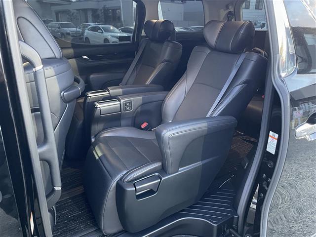 ヴェルファイアハイブリッド ZR Gエディション レーダークルーズコントロール 後席フリップダウン式モニター モデリスタエアロ テレビユーティリティー 純正スタートスターター コーナーセンサー アルパインナビ パワーシート 3列シート レザーシート(29枚目)