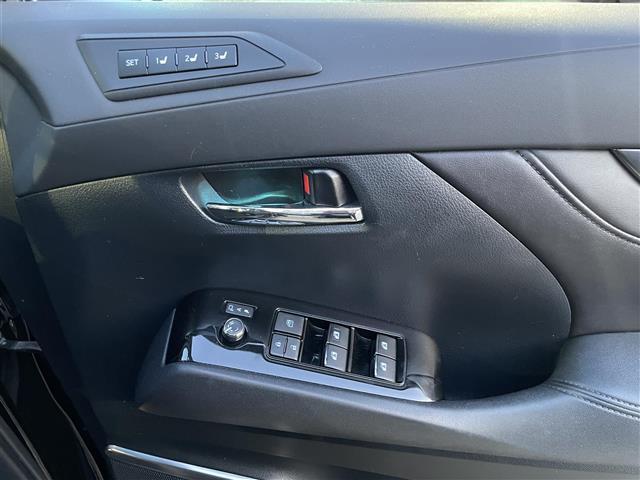 ヴェルファイアハイブリッド ZR Gエディション レーダークルーズコントロール 後席フリップダウン式モニター モデリスタエアロ テレビユーティリティー 純正スタートスターター コーナーセンサー アルパインナビ パワーシート 3列シート レザーシート(31枚目)