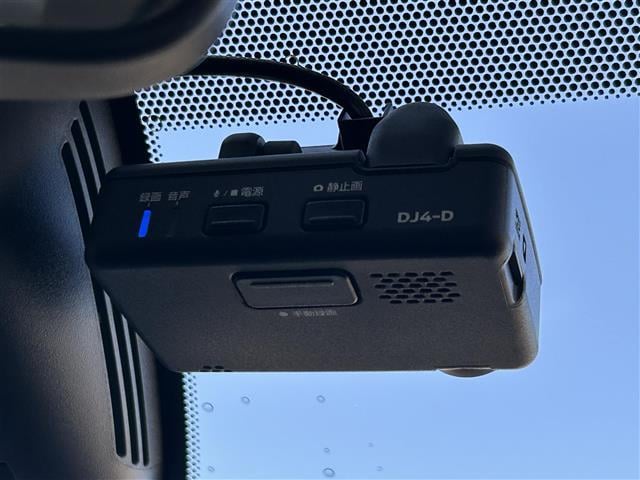 セレナ ｅ－パワー　ハイウェイスターＶ　純正ＳＤナビ（フルセグＴＶ、ＢＴ、ＡＭ、ＦＭ、ＳＤ、ＤＶＤ、ＣＤ、ブルーレイ）　フリップダウンモニター　日産プロパイロット　ビルトインＥＴＣ２．０　ドラレコ　全周囲カメラ　純正フロアマット　ＢＳＭ（25枚目）