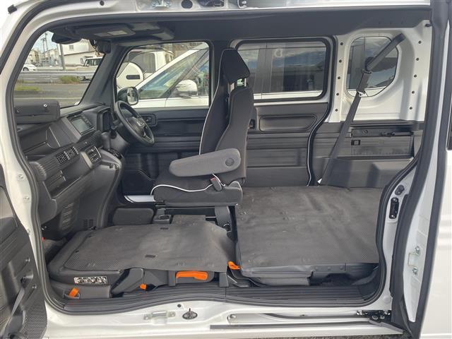 N-VAN L・ホンダセンシング ワンオーナー 純正アドバンスルームミラー 純正運転席用防水シートカバー 純正ディスプレイオーディオ 純正ラゲージマット 純正フロアカーペット 純正ルーフコンソール 純正ドアバイザー 純正ETC2.0(7枚目)