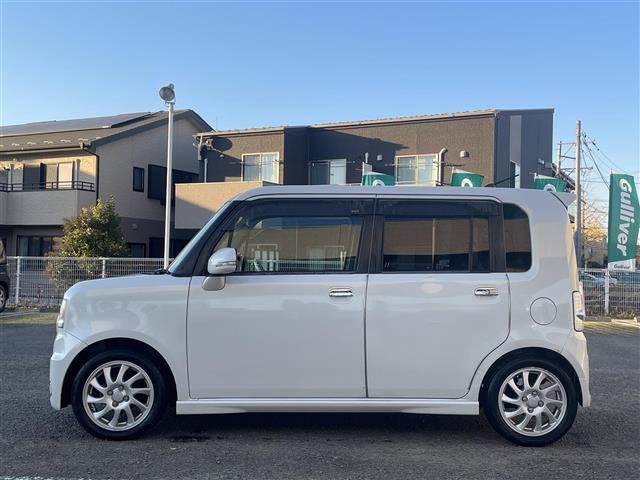 ムーヴコンテ カスタム　ＲＳ　純正ＨＤＤナビ　社外前方ドラレコ　バックカメラ　スペアキー×１　シートポジションスイッチ　Ｄ席パワーシート　社外アルミスタッドレスタイヤ　ドアバイザー（4枚目）