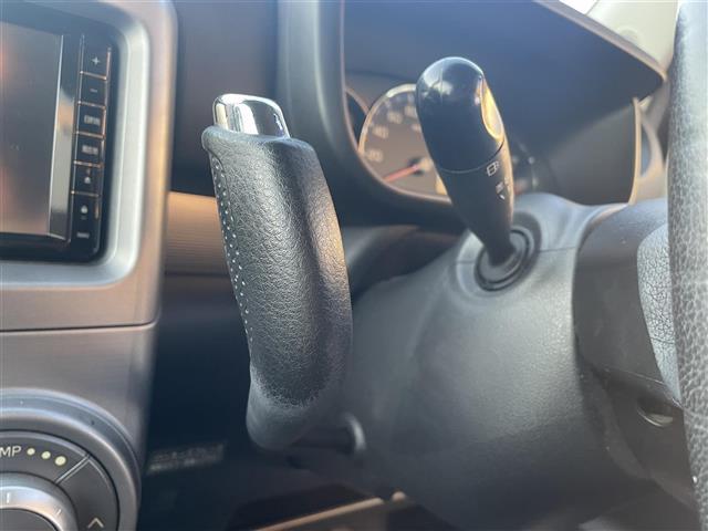 ムーヴコンテ カスタム　ＲＳ　純正ＨＤＤナビ　社外前方ドラレコ　バックカメラ　スペアキー×１　シートポジションスイッチ　Ｄ席パワーシート　社外アルミスタッドレスタイヤ　ドアバイザー（15枚目）