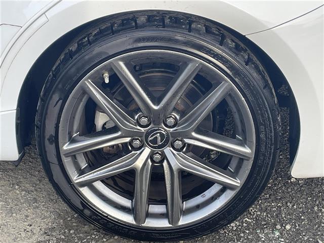 ＩＳ ＩＳ３００ｈ　Ｆスポーツ　１オーナー　純正ＳＤナビ（フルセグＴＶ、ラジオ、ブルーレイ、ＳＤ、ＢＴ）　前後ドラレコ　純正ＡＷ　スペアキー　ビルトインＥＴＣ　追従型クルコン　純正フロアマット　追従型クルコン　ワイパーデアイサー（10枚目）