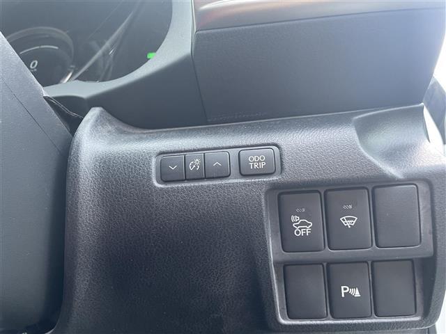 ＩＳ ＩＳ３００ｈ　Ｆスポーツ　１オーナー　純正ＳＤナビ（フルセグＴＶ、ラジオ、ブルーレイ、ＳＤ、ＢＴ）　前後ドラレコ　純正ＡＷ　スペアキー　ビルトインＥＴＣ　追従型クルコン　純正フロアマット　追従型クルコン　ワイパーデアイサー（22枚目）