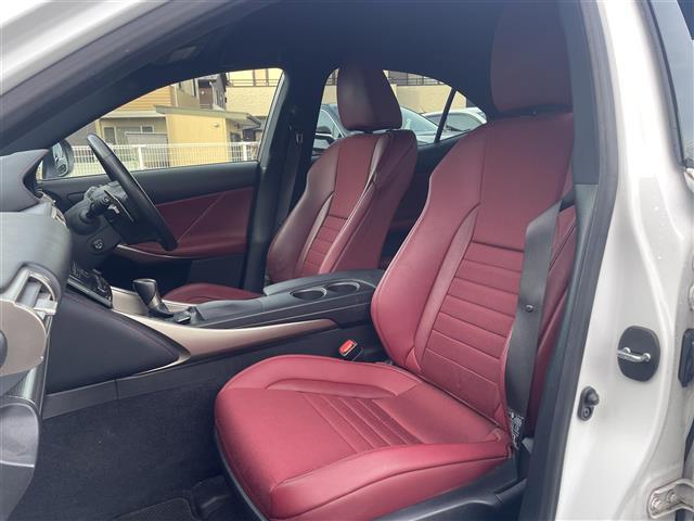 ＩＳ ＩＳ３００ｈ　Ｆスポーツ　１オーナー　純正ＳＤナビ（フルセグＴＶ、ラジオ、ブルーレイ、ＳＤ、ＢＴ）　前後ドラレコ　純正ＡＷ　スペアキー　ビルトインＥＴＣ　追従型クルコン　純正フロアマット　追従型クルコン　ワイパーデアイサー（25枚目）