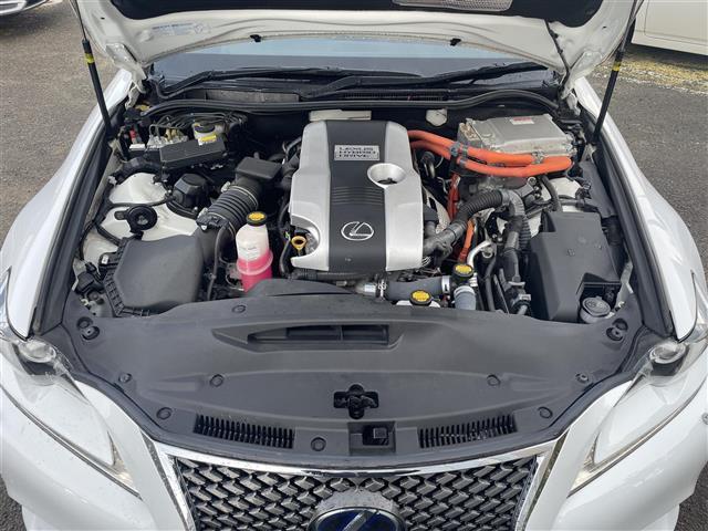 ＩＳ ＩＳ３００ｈ　Ｆスポーツ　１オーナー　純正ＳＤナビ（フルセグＴＶ、ラジオ、ブルーレイ、ＳＤ、ＢＴ）　前後ドラレコ　純正ＡＷ　スペアキー　ビルトインＥＴＣ　追従型クルコン　純正フロアマット　追従型クルコン　ワイパーデアイサー（29枚目）