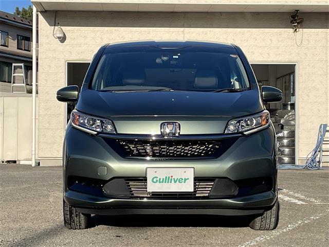 フリード+ G・ホンダセンシング 純正ナビ HondaSENSING CD/DVD/FM/AM/Bluetooth/USB レーンキープアシスト 横滑り防止装置 プリクラッシュセーフティ 前席シートヒーター 後席サンシェード有 ETC(4枚目)