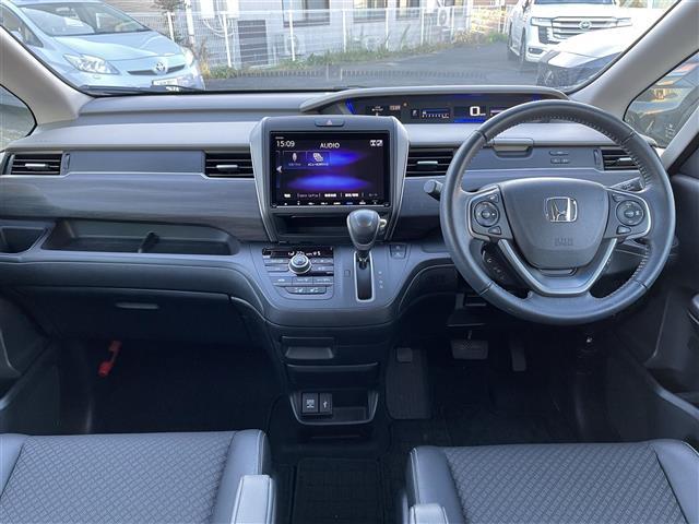 フリード+ G・ホンダセンシング 純正ナビ HondaSENSING CD/DVD/FM/AM/Bluetooth/USB レーンキープアシスト 横滑り防止装置 プリクラッシュセーフティ 前席シートヒーター 後席サンシェード有 ETC(11枚目)