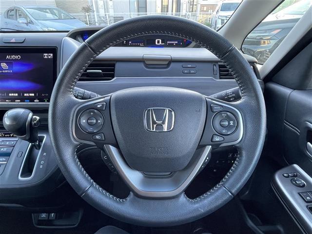 フリード+ G・ホンダセンシング 純正ナビ HondaSENSING CD/DVD/FM/AM/Bluetooth/USB レーンキープアシスト 横滑り防止装置 プリクラッシュセーフティ 前席シートヒーター 後席サンシェード有 ETC(13枚目)