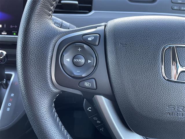 フリード+ G・ホンダセンシング 純正ナビ HondaSENSING CD/DVD/FM/AM/Bluetooth/USB レーンキープアシスト 横滑り防止装置 プリクラッシュセーフティ 前席シートヒーター 後席サンシェード有 ETC(14枚目)