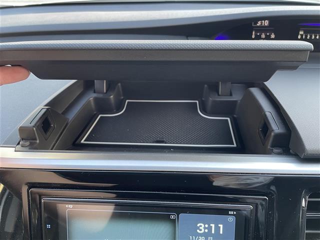 ステップワゴンスパーダ スパーダ・クールスピリット　ホンダセンシング　ワンオーナー　社外ディスプレイオーディオ６．８インチ　純正ドアバイザー　ＡＭ／ＦＭ／Ｂｌｕｅｔｏｏｔｈ／ＵＳＢ／ＡＵＸ　クルーズコントロール　レーンキープアシスト　プリクラッシュセーフティ（24枚目）