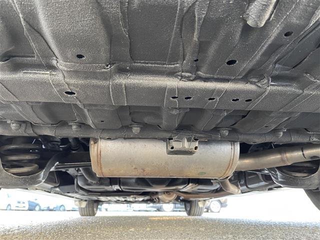 ステップワゴンスパーダ スパーダ・クールスピリット　ホンダセンシング　ワンオーナー　社外ディスプレイオーディオ６．８インチ　純正ドアバイザー　ＡＭ／ＦＭ／Ｂｌｕｅｔｏｏｔｈ／ＵＳＢ／ＡＵＸ　クルーズコントロール　レーンキープアシスト　プリクラッシュセーフティ（35枚目）