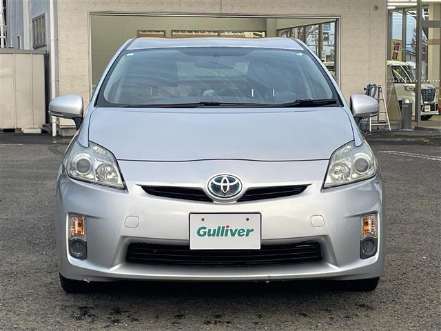 プリウス Ｌ　社外ナビ　バックカメラ（2枚目）