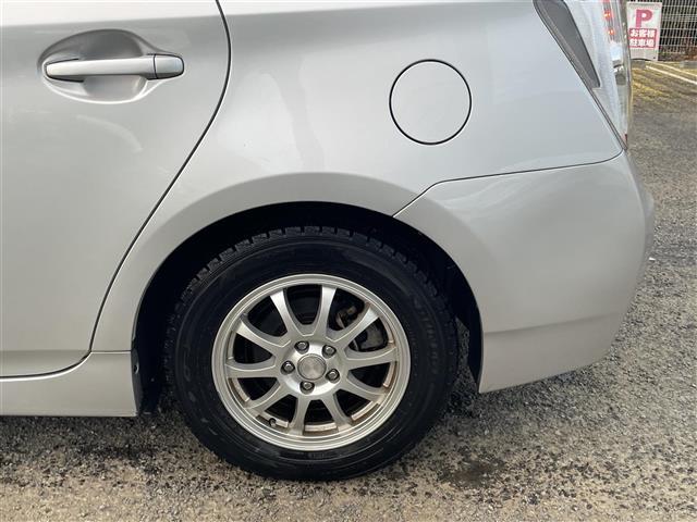 プリウス Ｌ　社外ナビ　バックカメラ（11枚目）