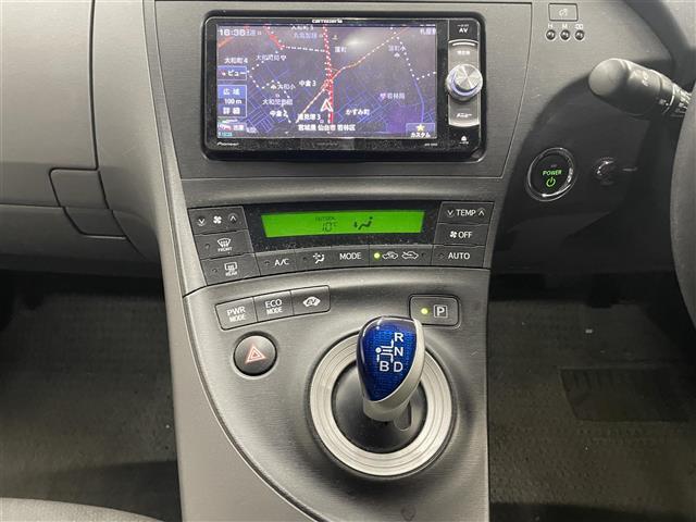 プリウス Ｌ　社外ナビ　バックカメラ（18枚目）