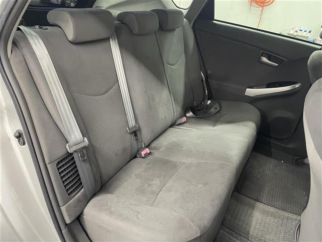 プリウス Ｌ　社外ナビ　バックカメラ（25枚目）