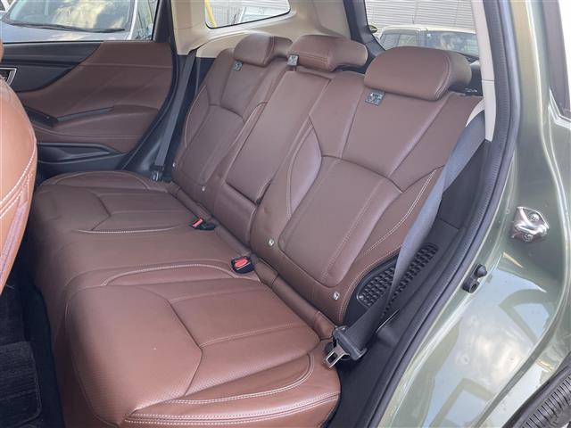 フォレスター アドバンス　サンルーフ　ルーフレール　追従クルーズコントロール　オートビークルホールド　純正アルミホイール　レザーシート　バックカメラ　サイドカメラ　デジタルインナーミラー　電動パーキングブレーキ（32枚目）