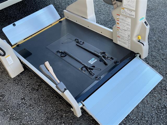 ハイエースバン ロングDX DX車いす仕様車Bタイプ(7枚目)
