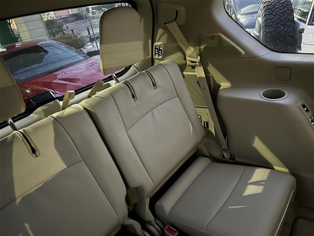 ランドクルーザープラド ＴＸ　Ｌパッケージ　ワンオーナー　純正ナビ　ＡＭ／ＦＭ／Ｂｌｕｅｔｏｏｔｈ／ＵＳＢ　Ｍｉｒａｃａｓｔ　レーダークルコン　ブラインドスポットモニター　プリクラッシュセーフティ　横滑り防止装置　オートハイビーム　純正ＡＷ夏有（19枚目）