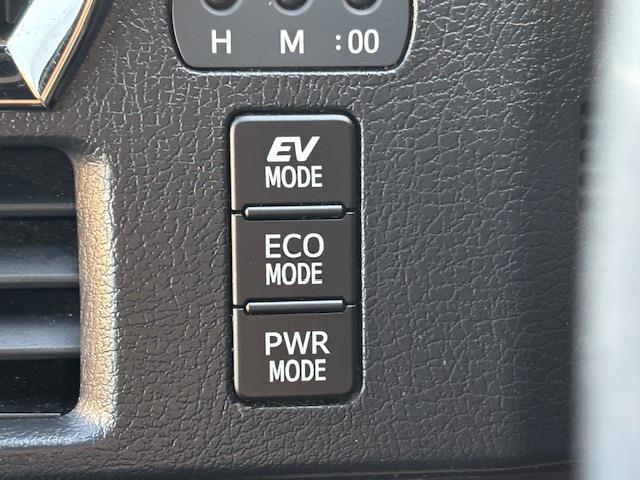 ヴォクシー ハイブリッドZS 煌II ALPINE10intナビ・フルセグテレビ・衝突軽減ブレーキ・バックカメラ・両側パワースライドドア・コーナーセンサー前後・ドライブレコーダー前後・前席シートヒーター・クルーズコントロール・(10枚目)