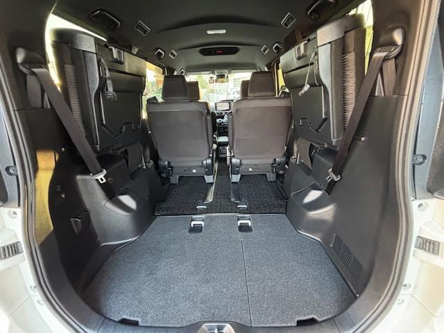 ヴォクシー ハイブリッドZS 煌II ALPINE10intナビ・フルセグテレビ・衝突軽減ブレーキ・バックカメラ・両側パワースライドドア・コーナーセンサー前後・ドライブレコーダー前後・前席シートヒーター・クルーズコントロール・(30枚目)