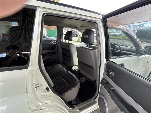 エクストレイル Stt 社外ナビ 黒革 HID シートヒーター(5枚目)