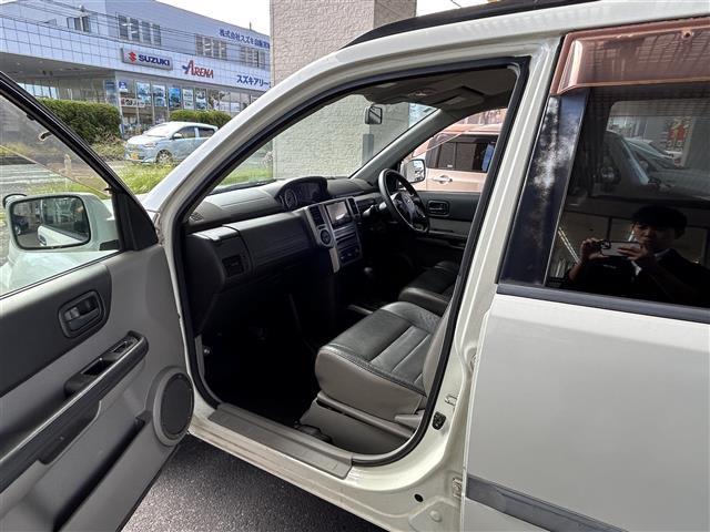 エクストレイル Stt 社外ナビ 黒革 HID シートヒーター(7枚目)