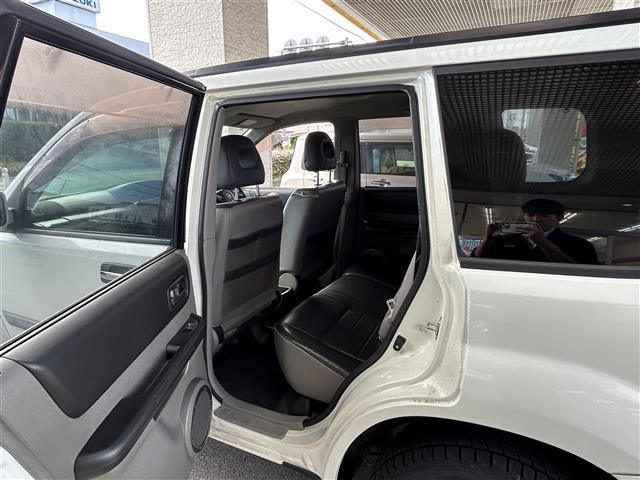 エクストレイル Stt 社外ナビ 黒革 HID シートヒーター(9枚目)